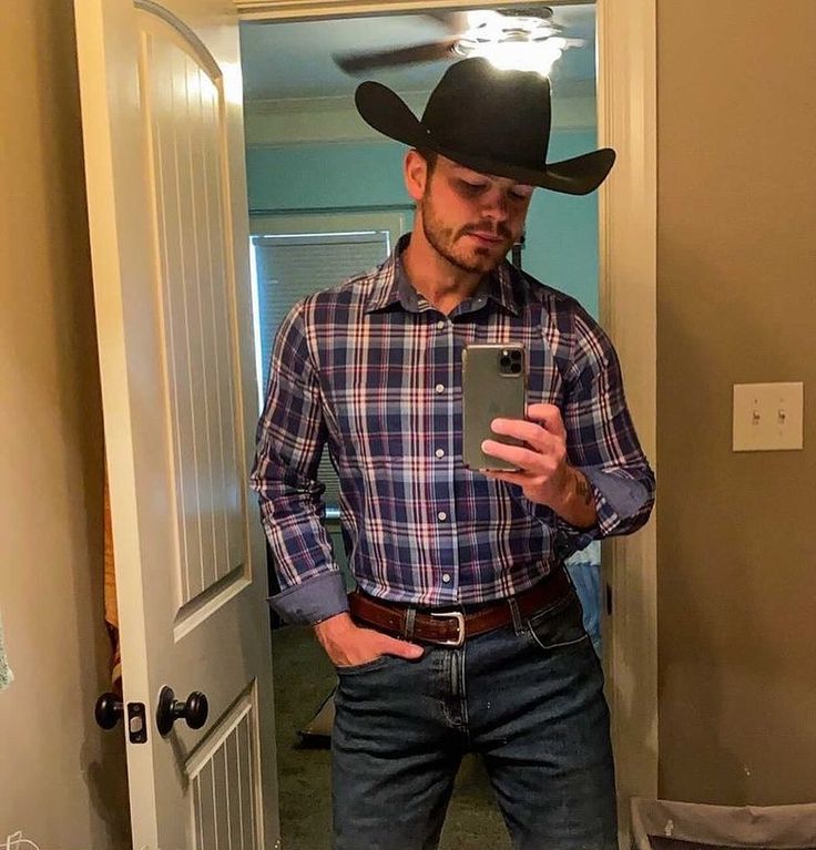 files/cowboy_avatar_selfie.jpg